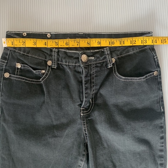 Women’s Black Tru Luxe Jeans - Picture 7 of 8